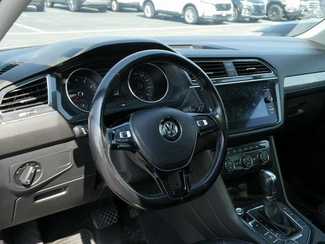Photo of 2018 Platinum Gray Metallic Volkswagen Tiguan