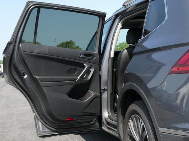Photo of 2018 Platinum Gray Metallic Volkswagen Tiguan