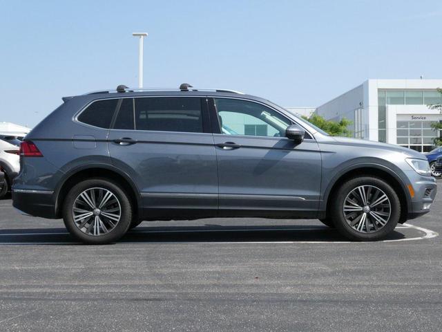 Photo of 2018 Platinum Gray Metallic Volkswagen Tiguan