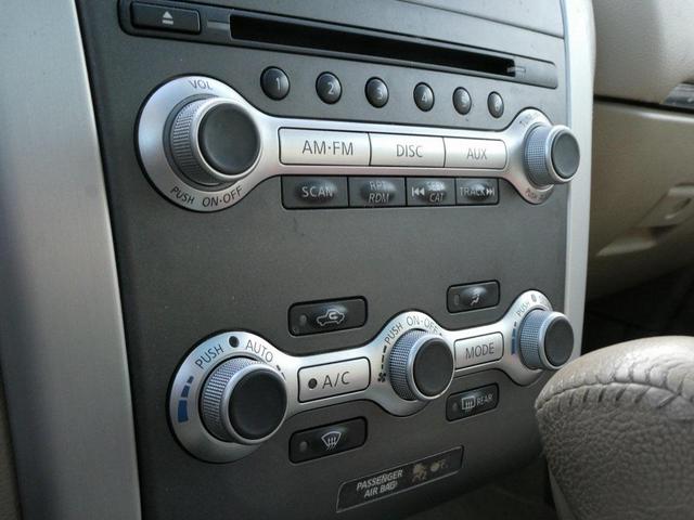 Photo of 2011 Platinum Graphite Metallic Nissan Murano