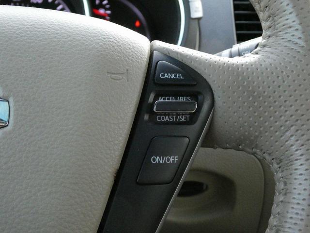 Photo of 2011 Platinum Graphite Metallic Nissan Murano