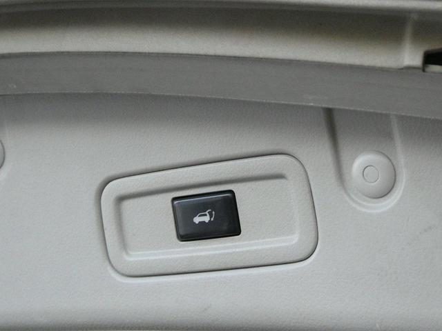 Photo of 2011 Platinum Graphite Metallic Nissan Murano
