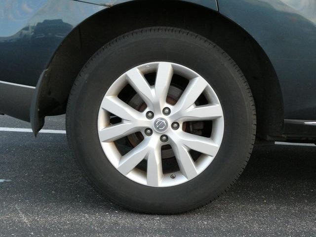Photo of 2011 Platinum Graphite Metallic Nissan Murano
