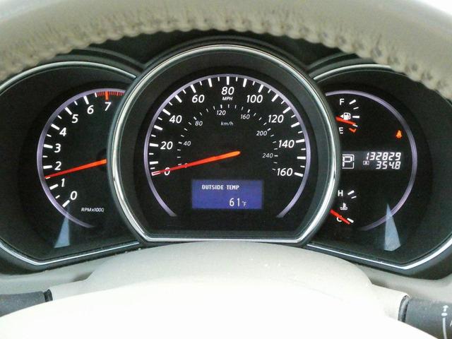 Photo of 2011 Platinum Graphite Metallic Nissan Murano