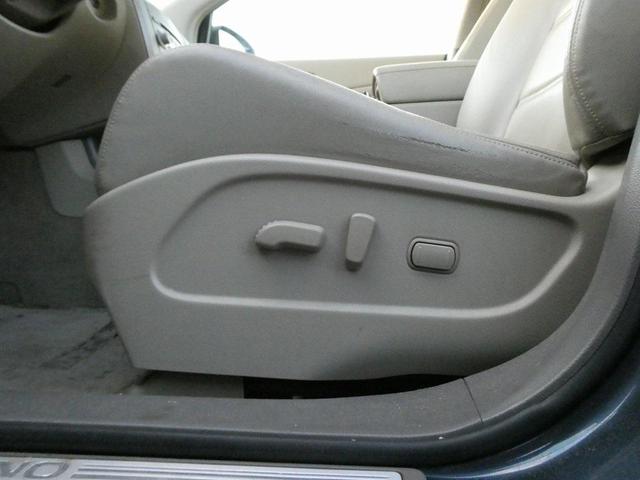 Photo of 2011 Platinum Graphite Metallic Nissan Murano