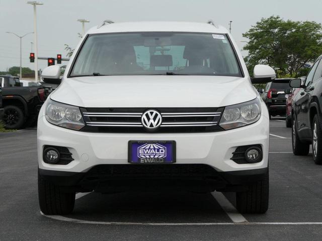 Photo of 2013 Candy White Volkswagen Tiguan