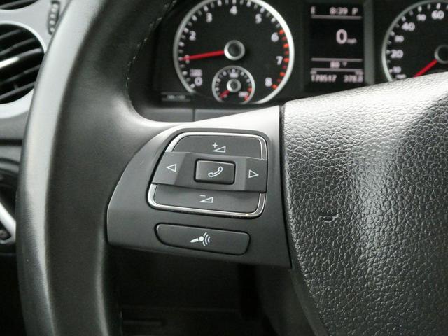 Photo of 2013 Candy White Volkswagen Tiguan