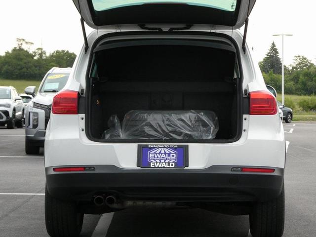 Photo of 2013 Candy White Volkswagen Tiguan