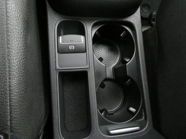 Photo of 2013 Candy White Volkswagen Tiguan