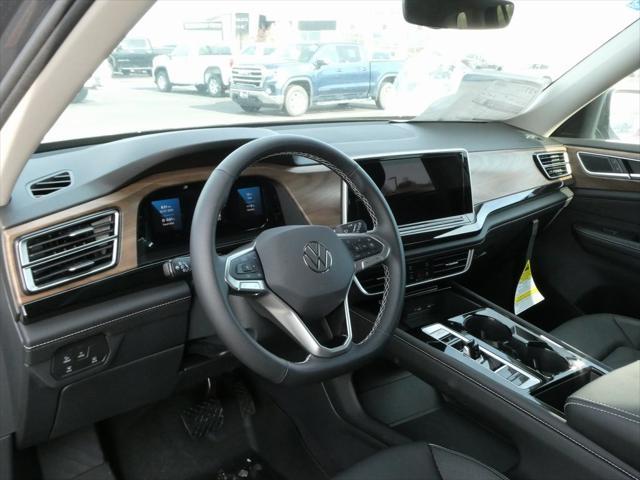 Photo of 2025 Gray Volkswagen Atlas