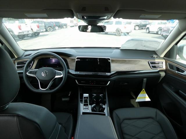 Photo of 2025 Gray Volkswagen Atlas