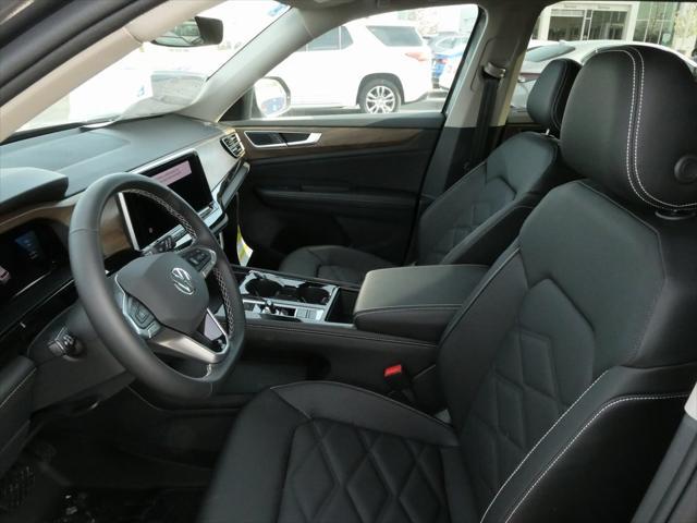 Photo of 2025 Gray Volkswagen Atlas