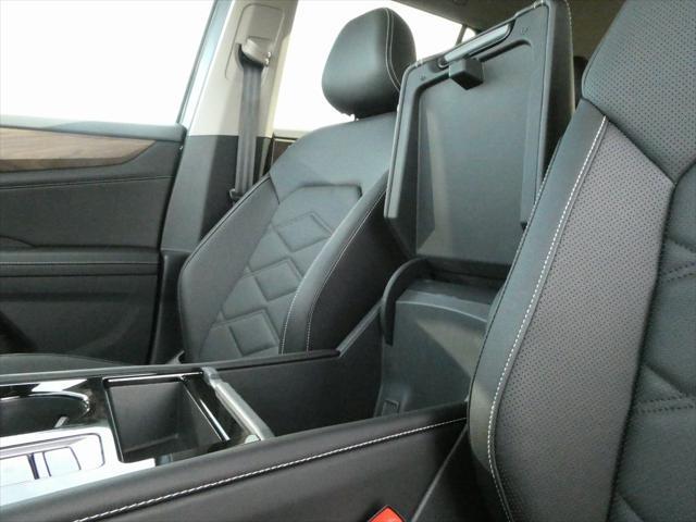 Photo of 2025 Gray Volkswagen Atlas