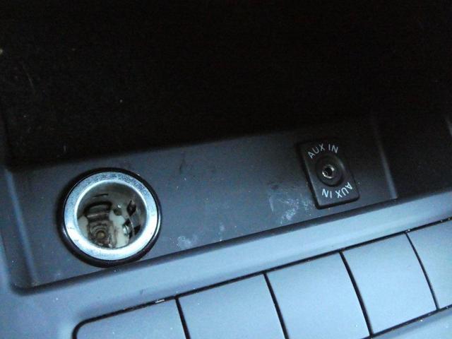Photo of 2011 White Gold Metallic Volkswagen Jetta