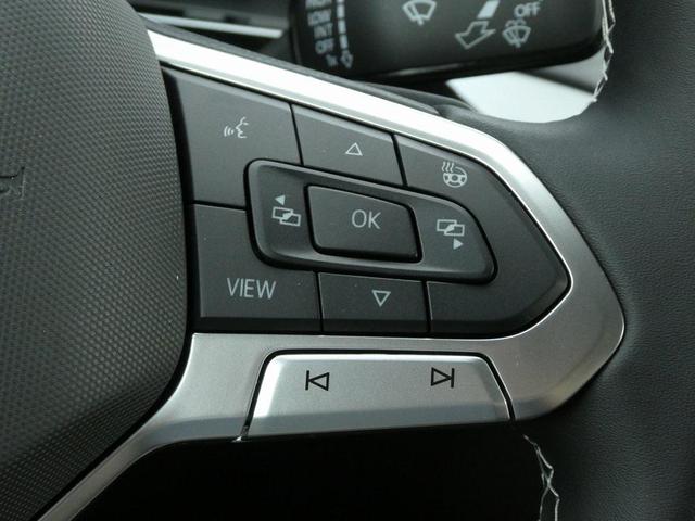 Photo of 2025 Pure White Volkswagen Atlas Cross Sport