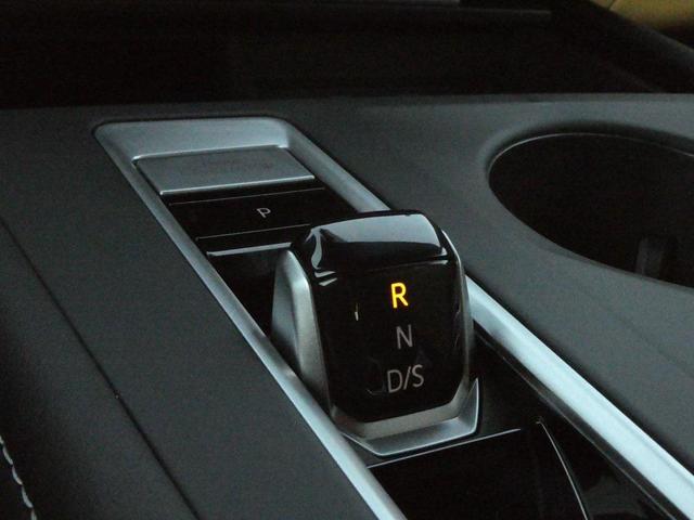Photo of 2026 mountain lake blue metallic Volkswagen Atlas Cross Sport