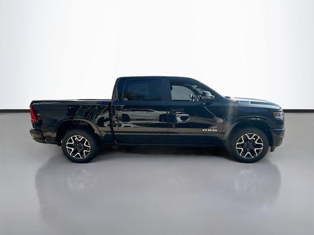 Photo of 2026 Diamond Black Crystal Pearlcoat RAM 1500