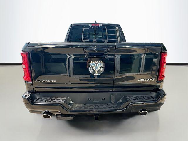 Photo of 2026 Diamond Black Crystal Pearlcoat RAM 1500