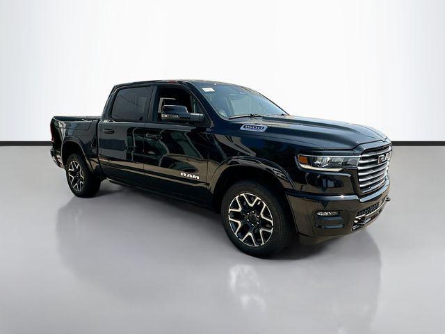 Photo of 2026 Diamond Black Crystal Pearlcoat RAM 1500