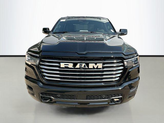 Photo of 2026 Diamond Black Crystal Pearlcoat RAM 1500