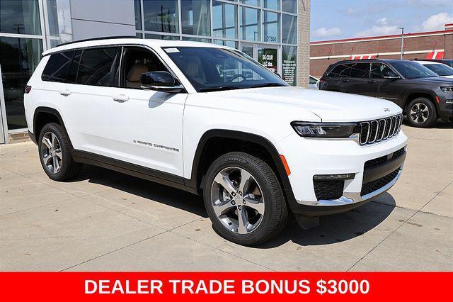 Photo of 2025 Bright White Clearcoat Jeep Grand Cherokee L