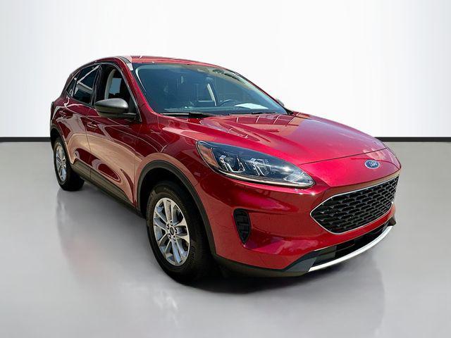 Photo of 2022 Rapid Red Metallic Tinted Clearcoat Ford Escape