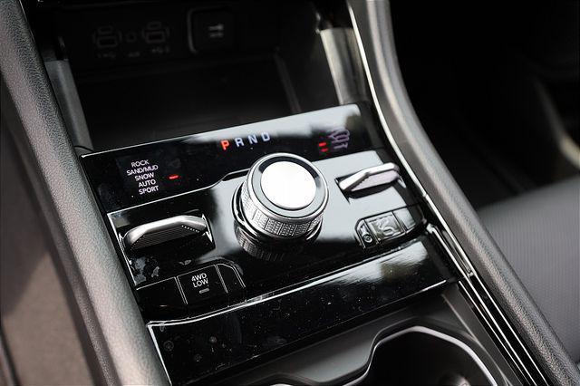 Photo of 2025 Bright White Clearcoat Jeep Grand Cherokee L