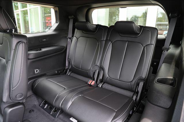 Photo of 2025 Baltic Gray Metallic Clearcoat Jeep Grand Cherokee L