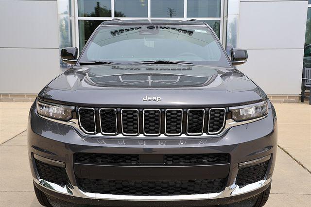 Photo of 2025 Baltic Gray Metallic Clearcoat Jeep Grand Cherokee L