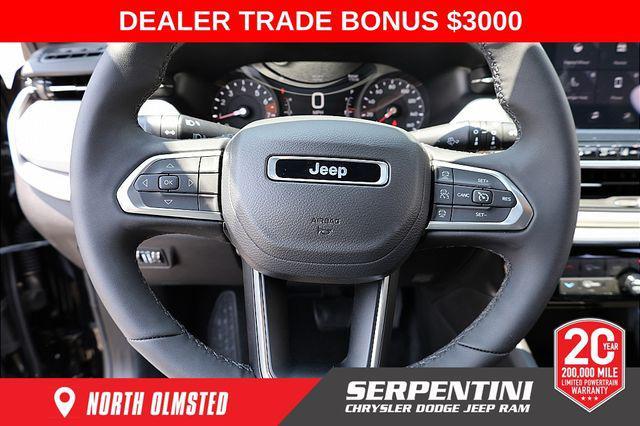 Photo of 2025 Diamond Black Crystal Pearlcoat Jeep Compass