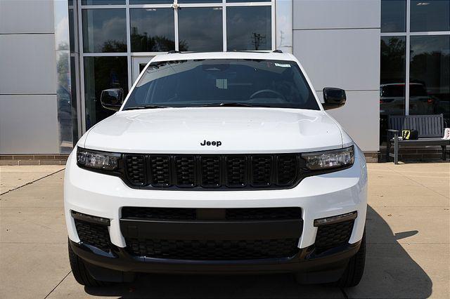 Photo of 2025 Bright White Clearcoat Jeep Grand Cherokee L