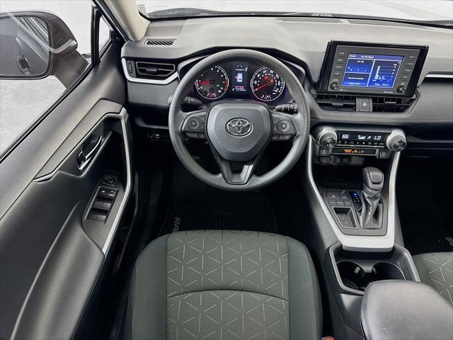Photo of 2021 Midnight Black Metallic Toyota RAV4