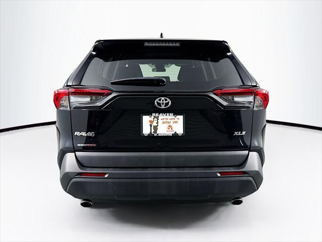 Photo of 2021 Midnight Black Metallic Toyota RAV4
