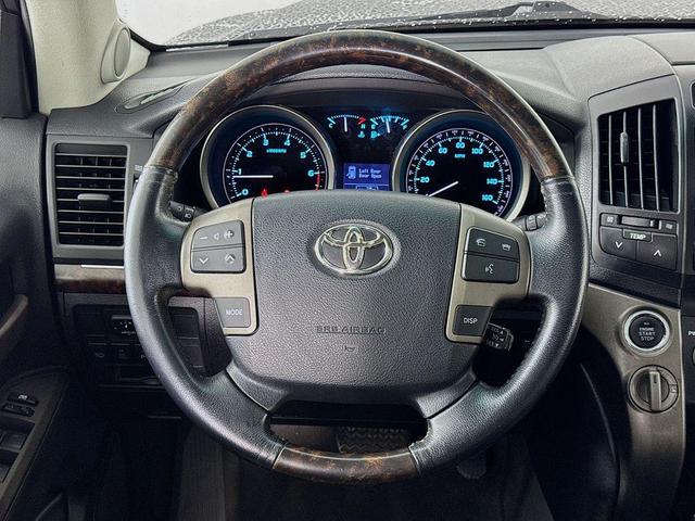 Photo of 2009 Super White Toyota Land Cruiser