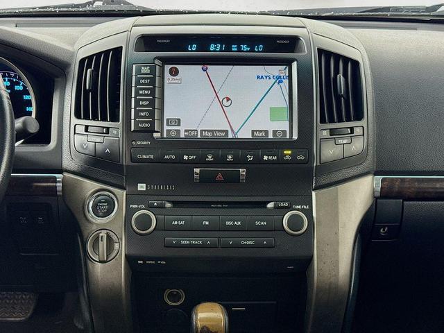 Photo of 2009 Super White Toyota Land Cruiser