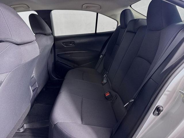 Photo of 2022 Classic Silver Metallic Toyota Corolla
