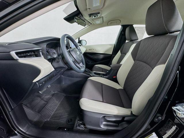 Photo of 2023 Midnight Black Metallic Toyota Corolla