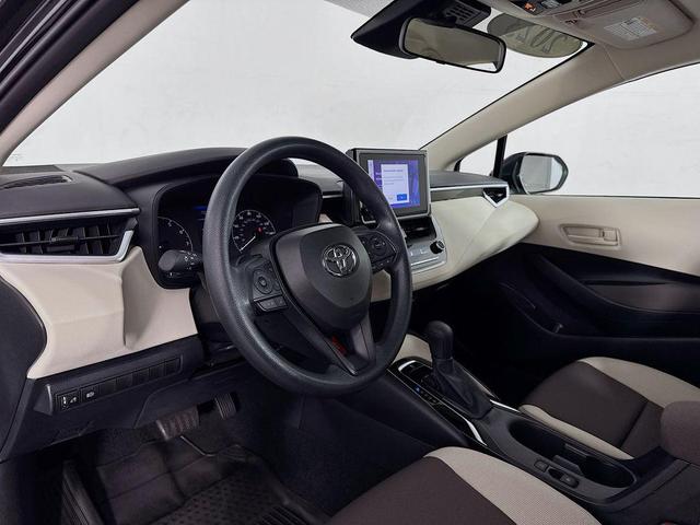 Photo of 2023 Midnight Black Metallic Toyota Corolla