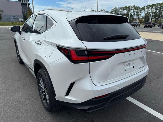 Photo of 2025 Eminent White Pearl Lexus NX 250