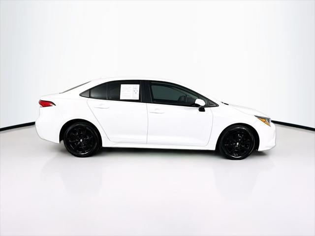 Photo of 2023 Ice Cap Toyota Corolla