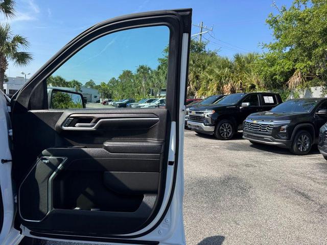 Photo of 2023 Summit White Chevrolet Silverado 1500
