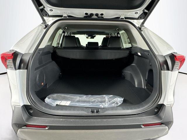Photo of 2025 Wind Chill Pearl Toyota RAV4