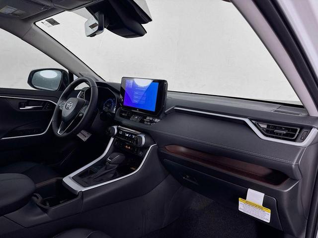 Photo of 2025 Wind Chill Pearl Toyota RAV4