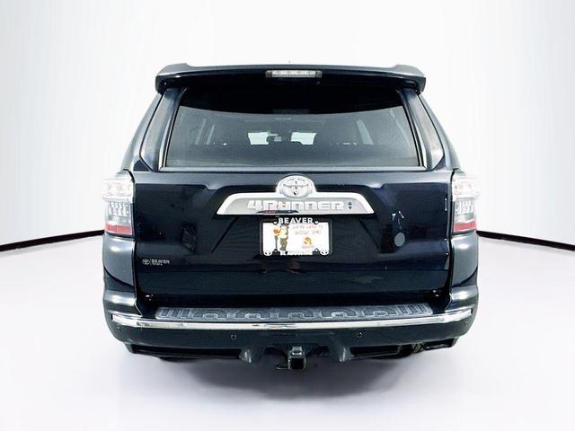 Photo of 2020 Midnight Black Metallic Toyota 4Runner