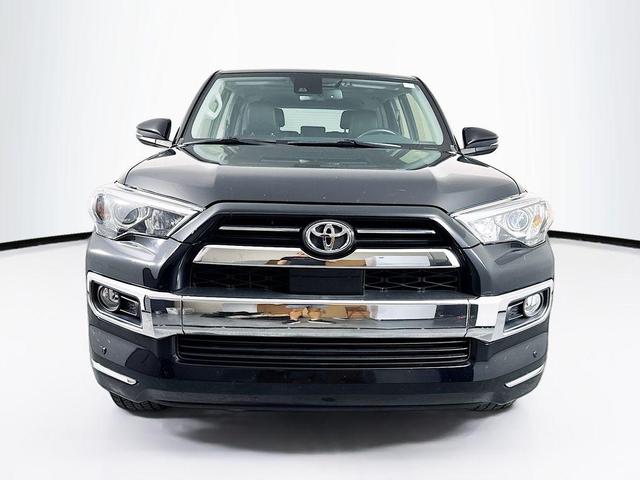 Photo of 2020 Midnight Black Metallic Toyota 4Runner
