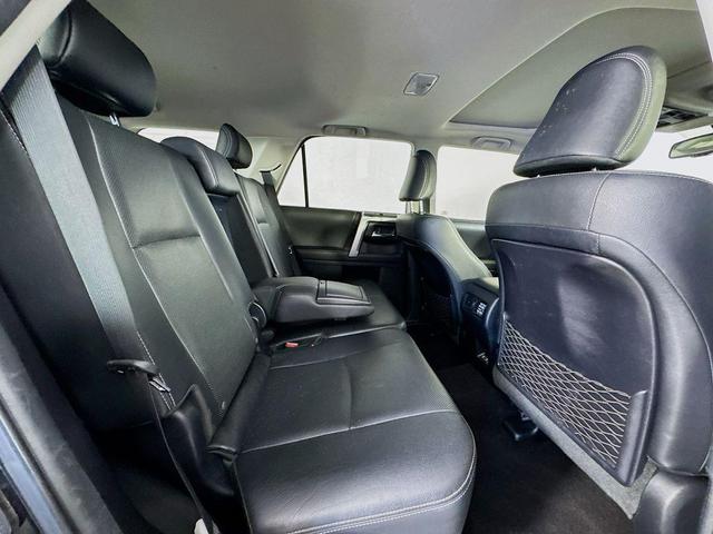 Photo of 2020 Midnight Black Metallic Toyota 4Runner