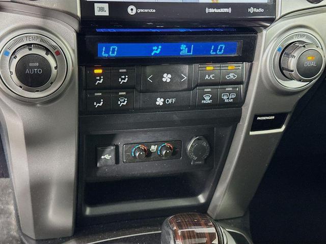 Photo of 2020 Midnight Black Metallic Toyota 4Runner