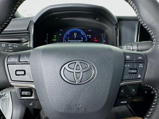 Photo of 2025 Ice Cap Toyota Camry