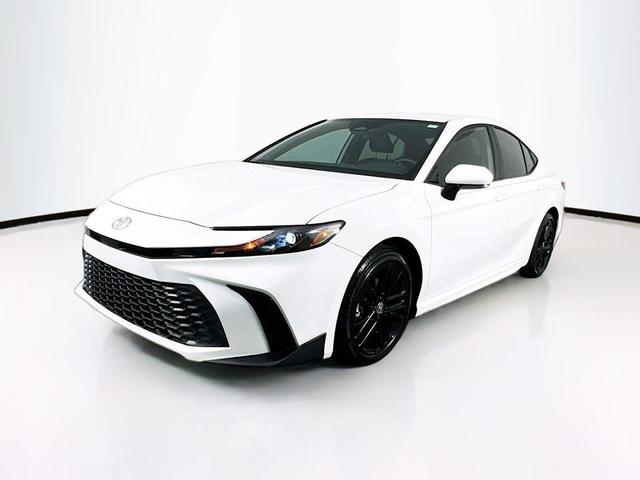 Photo of 2025 Ice Cap Toyota Camry