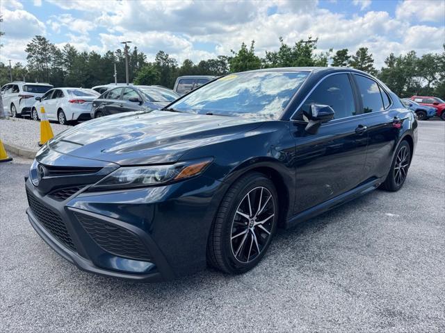Photo of 2021 Green Toyota Camry
